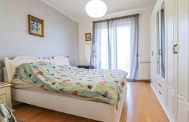 Rovinj, prostrani stan na mirnoj lokaciji nedaleko od centra, Rovinj, Appartment