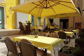 Rovinj, centar, uhodani restoran na top lokaciji, Rovinj, Εμπορικά ακίνητα