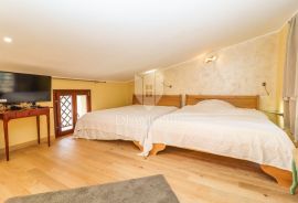 Rovinj, apartmantska kuća u starom gradu, Rovinj, Дом