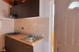 ZADAR, ZATON - Kuća s dva apartmana, Nin, Дом