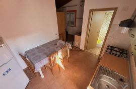 ZADAR, ZATON - Kuća s dva apartmana, Nin, Дом