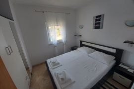 Stanovi blizu plaže i  mora u okolici Novigrada, Novigrad, Apartamento