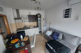 Stanovi blizu plaže i  mora u okolici Novigrada, Novigrad, Apartamento