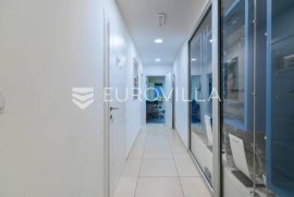 Zagreb, Medveščak, poslovni prostor idealan za polikliniku, Zagreb, Commercial property