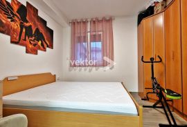 Viškovo, 85m2, uređen 2-soban s dnevnim boravkom, Viškovo, Wohnung