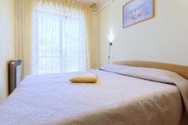 Apartmanska kuća na dobroj lokaciji, Novigrad, Istra, Novigrad, Maison