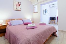 Apartmanska kuća na dobroj lokaciji, Novigrad, Istra, Novigrad, Maison