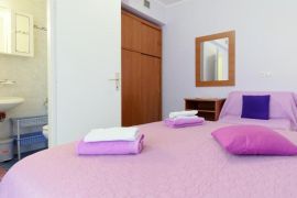 Apartmanska kuća na dobroj lokaciji, Novigrad, Istra, Novigrad, Maison