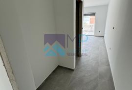 Medulin, Pošesi, NOVOGRADNJA, stan na I. katu 46,96 m2, 150 m od mora, Medulin, شقة