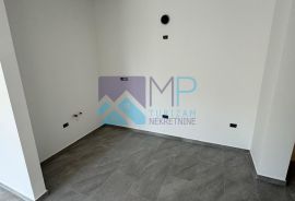 Medulin, Pošesi, NOVOGRADNJA, stan na I. katu 50,52 m2, 150 m od mora, Medulin, Διαμέρισμα