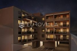 Pula,Četverosoban stan u centru, NKP 96,42m2, Pula, Kвартира