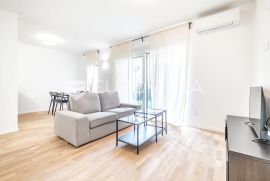 Zagreb, Maksimir, dvosoban stan, PRVI NAJAM, NKP 70 m2, Zagreb, Daire