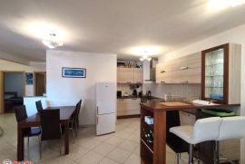 ISTRA,LABIN, RABAC, STAN 91 M2 S PREKRASNIM POGLEDOM, Labin, Wohnung