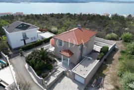 Crikvenica, vila sa bazenom i pogledom na more!, Crikvenica, Kuća