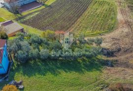 Vižinada, građevinsko zemljište na zanimljivoj lokaciji, Vižinada, Land