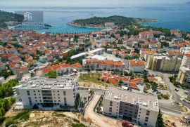 Makarska, luksuzno namješten dvosoban stan u centru 71 m2, Makarska, Apartamento