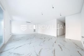 Velika Gorica, NOVOGRADNJA poslovni prostor 132 m2 NKP, Propriedade comercial