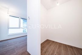 Velika Gorica, NOVOGRADNJA poslovni prostor 132 m2 NKP, Propriedade comercial