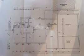 ZADAR, SMILJEVAC - Prostrana renovirana kuća s garažom, Zadar, Дом