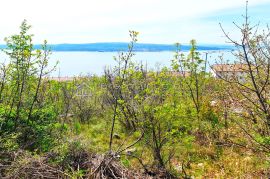 DVIJE PARCELE SA ISHOĐENIM GRAĐEVINSKIM DOZVOLAMA, Crikvenica, Terreno