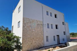 Apartman PRODAJA Vir, Puntadura, 87,15 m2, 2. kat, 2 parking mjesta, Vir, Kвартира