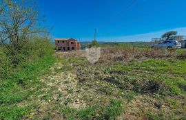 Buje, okolica. Prostrano zemljište sa panoramskim pogledom!, Buje, Γη