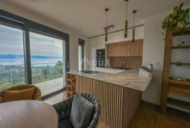 OPATIJA, IKA - prekrasan stan u novogradnji 105m2 + 57m2 krovna terasa 77m2, panoramski pogled na more, Opatija - Okolica, شقة