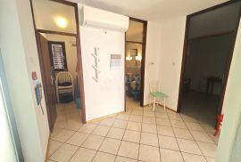 NOVI VINODOLSKI - Apartman 2S+DB, 200 metara od plaže!, Novi Vinodolski, Stan