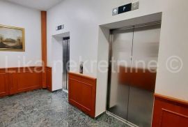 ZAGREB - Iblerov trg , stan ili ured 137 m2 - 5.kat, lift, parking, Zagreb, Kвартира