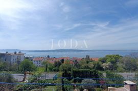 Trosobni stan s panoramskim pogledom, Crikvenica, Kвартира