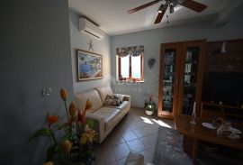 ISTRA, RABAC Maksimalni komfor s panoramskim pogledom na more i garažom!, Labin, Apartamento