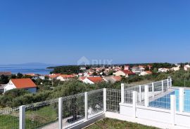 OTOK RAB, BANJOL - Kuća s 3 stana + bazen, vrt, parking, garaža, Rab, Kuća