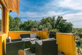 ISTRA, LIŽNJAN - Prostrani trosoban stan s tri balkona, 122 m2, Ližnjan, Appartement