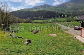 BUŽIM ( Gospić ) - obiteljska kuća, dvorišna zgrada, garaža, okućnica, Gospić - Okolica, House