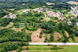 Barban, Rojnići - prekrasno pravokutno građevinsko zemljište 784 m2, Barban, Terreno