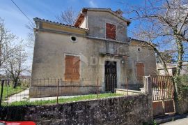 ISTRA, PAZIN - Samostojeća kamena starina s iznimnim potencijalom, Pazin - Okolica, Дом