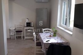 IKA, najam stana s terasom i parkingom, Opatija - Okolica, Appartment