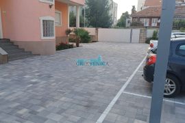 Zadar, kuća sa 10 apartmana, Zadar, Casa