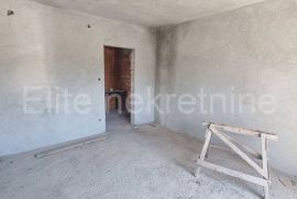 Matulji - prodaja kuće, 274 m2, balkon, parking!, Matulji, Maison