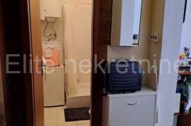 Klenovica - prodaja stana, 60 m2, terasa!, Novi Vinodolski, Appartement