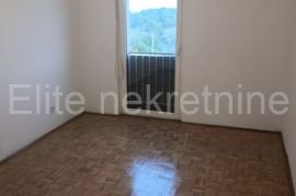 Pula, Vidikovac - stan na traženoj lokaciji, 2SS+DB, balkon s otvorenim pogledom!, Pula, Stan