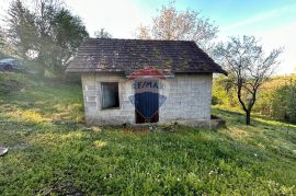 STARIJA KUĆA+POMOĆNI OBJEKAT -RADOBOJ, Radoboj, Ev