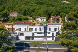 OPATIJA, MOŠĆENIČKA DRAGA – dvije nove vile s bazenom, 410m2 + 225m2 s vrtom, namještajem i wellnessom, Mošćenička Draga, Famiglia