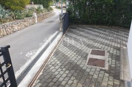 Dramalj, dvosobni stan sa  parkingom, pogled na more!, Crikvenica, Daire