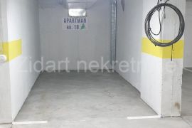 Erska, Lux namešten apartman, garaža, Preporuka, Čajetina, Διαμέρισμα