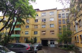 Zemun, Alaska, 1.0, 24m2, potkrovlje, Zemun, Apartamento