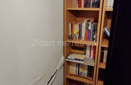 Zemun, Alaska, 1.0, 24m2, potkrovlje, Zemun, Apartamento