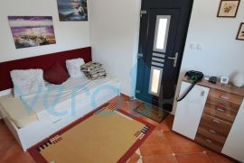 Uvala Soline, otok Krk, stan 31 m2, prizemlje, terasa, prodaja, Dobrinj, Appartment