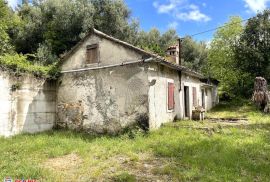 ISTRA, LABIN OKOLICA, STARA KUĆA S IDEJNIM PROJEKTOM, BLIZINA MORA, Labin, House