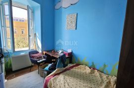 RIJEKA, CENTAR- stan 190,77 udaljen 50m od mora, Rijeka, Appartment